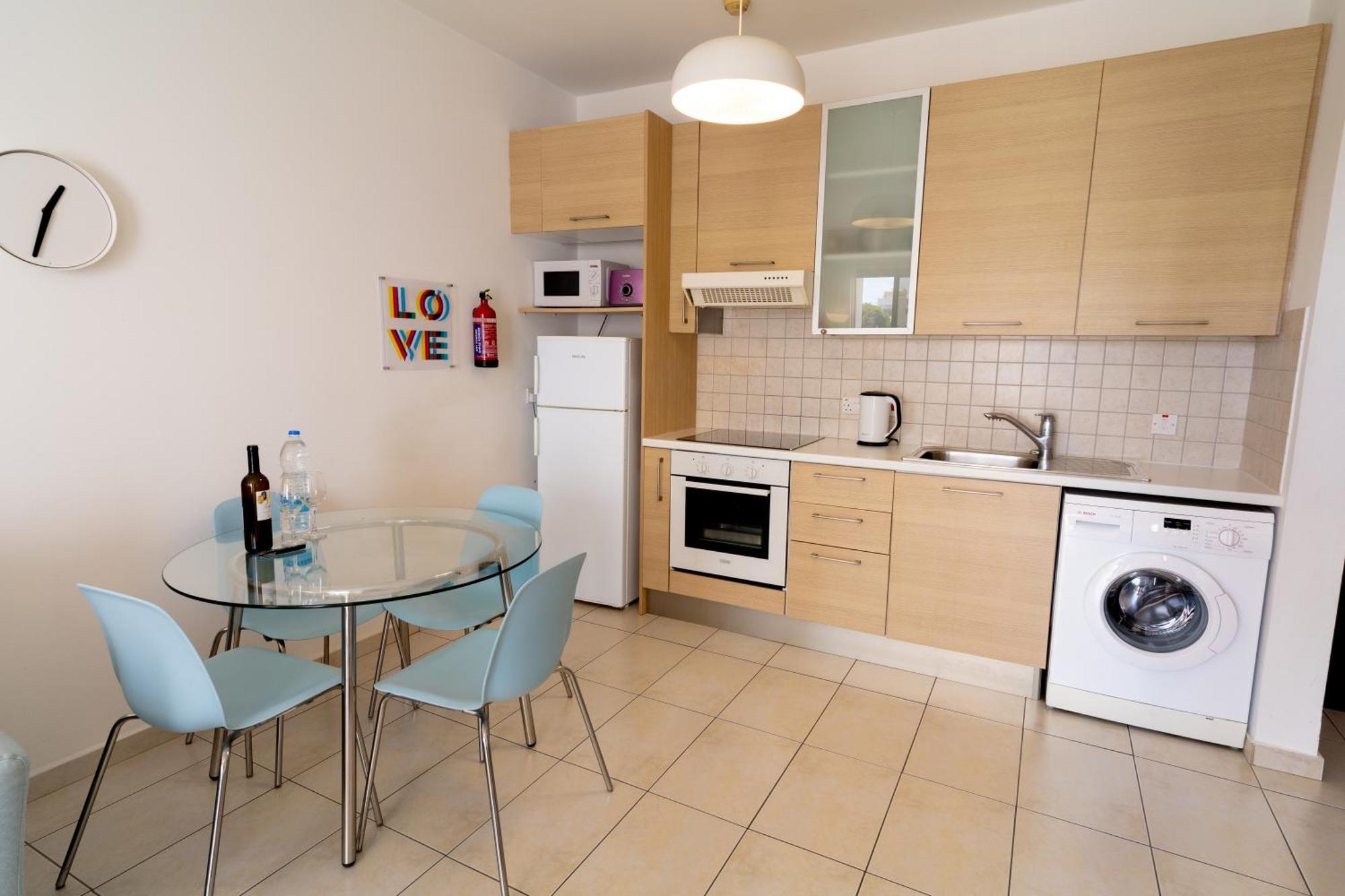 Blue Dawn Center Flat Apartment Larnaca Exterior photo