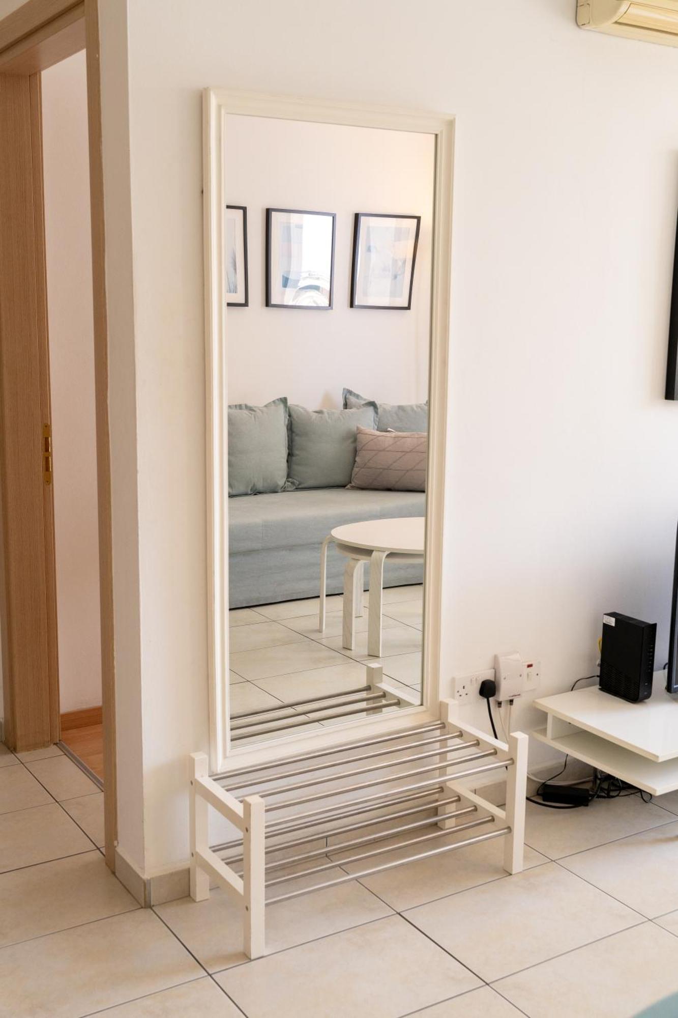 Blue Dawn Center Flat Apartment Larnaca Exterior photo